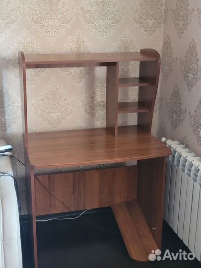 Письменный стол для школьника бу