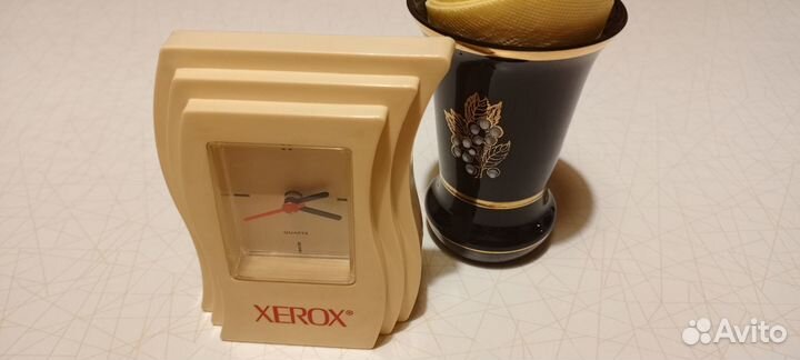 Часы кварцевые