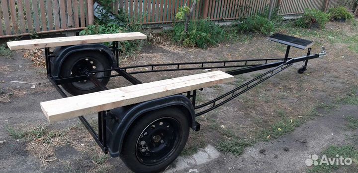 Лодочный прицеп