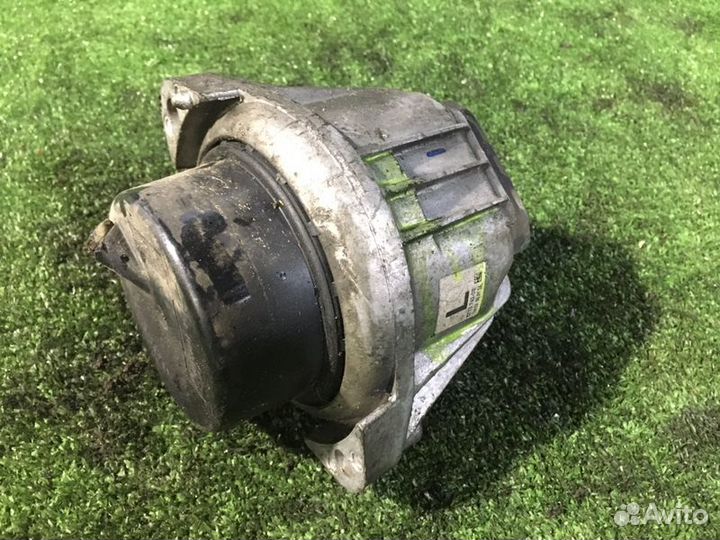 Подушка двигателя Bmw X1 2.0Dx E84 N47D20C 2010