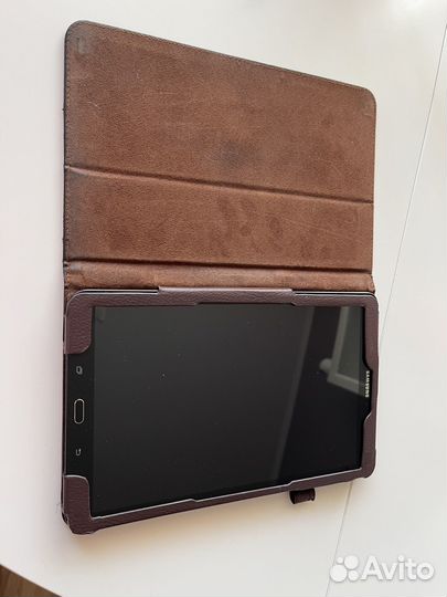 Планшет Samsung galaxy tab e