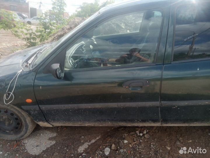 Дверь боковая передняя левая Ford Mondeo 1 1992