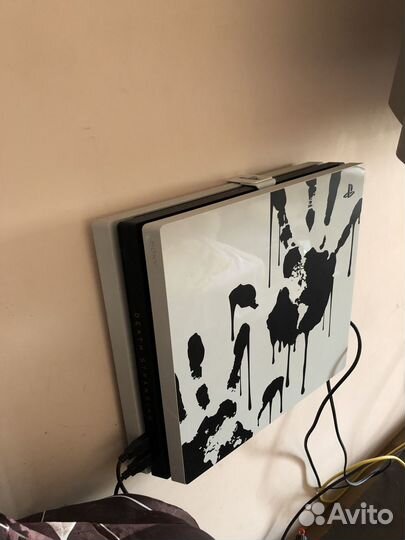 Sony playstation 4 pro limited edition