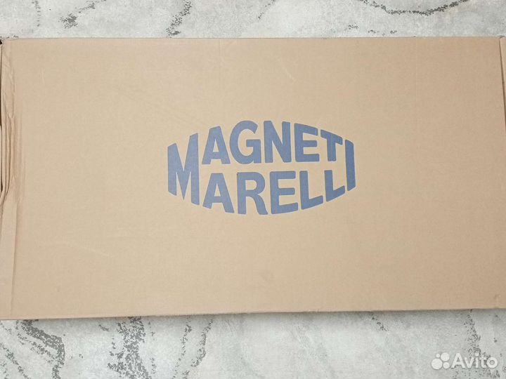 Радиатор охлаждения Renault scenic 3