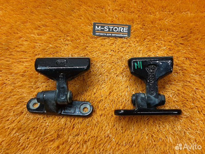 Петля двери задняя левая Mercedes-Benz S-Class