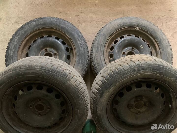 Штампованные диски с резиной yokohama r15