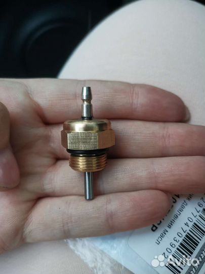 Датчик давления масла гур