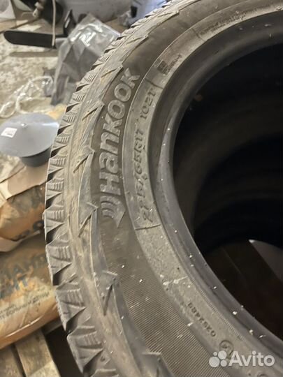 Hankook Radial K701 225/65 R17