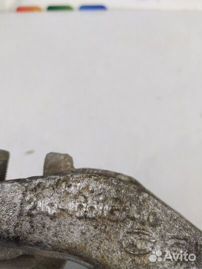 Подушка двигателя правая LADA Priora