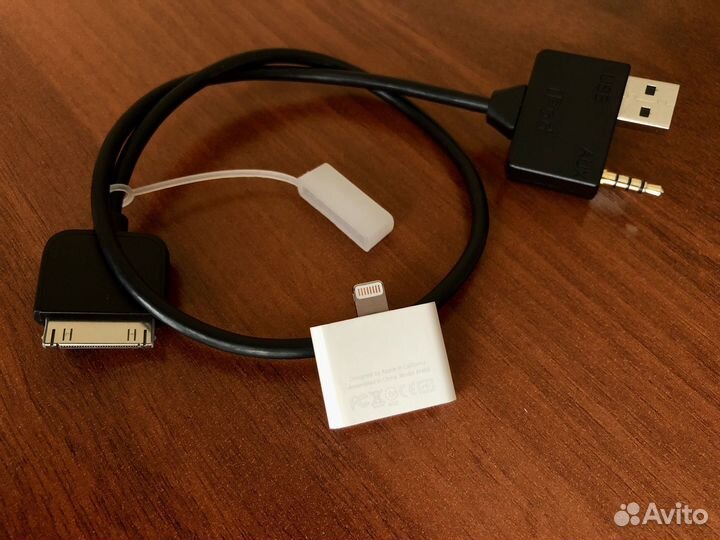 Apple Lightning to 30-pin Adapter