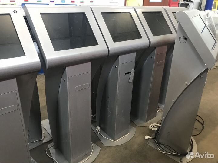 Информационные киоски в наличии Инфокиоски sfour