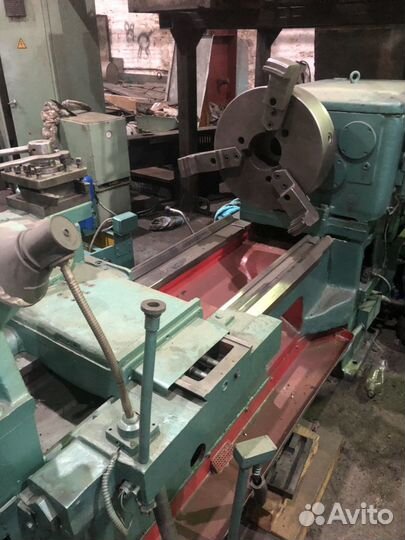 Токарь универсал