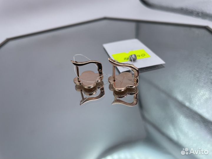 Золотые серьги 