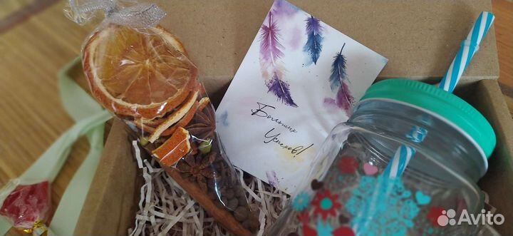 Подарочный набор с кружкой-банкой с трубочкой