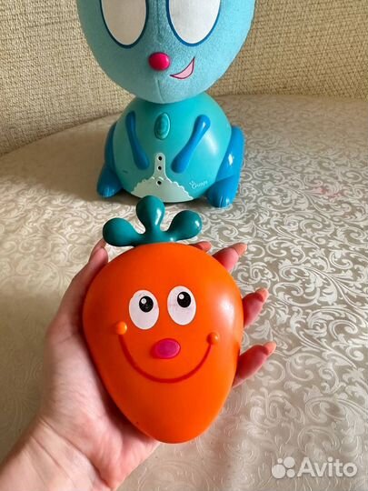 Музыкальный заяц Банни Ouaps с морковкой