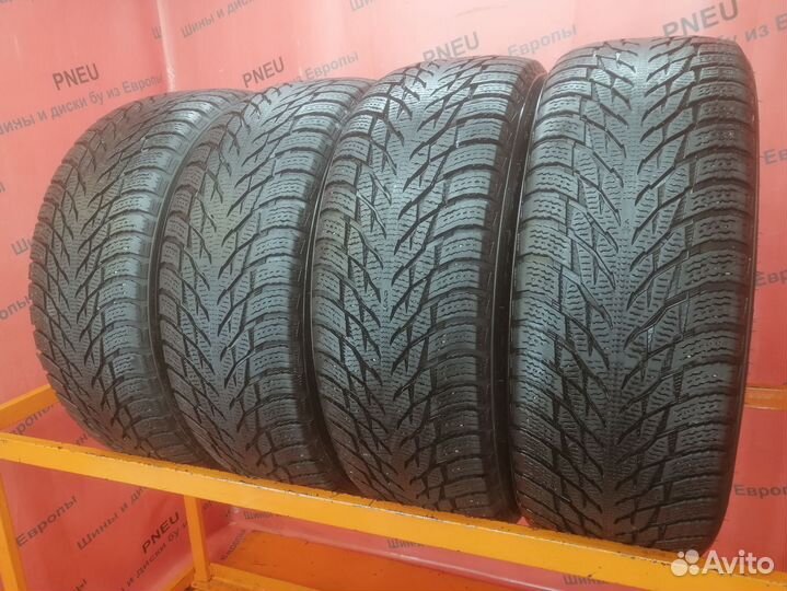 Nokian Tyres Hakkapeliitta R3 215/55 R17 98R