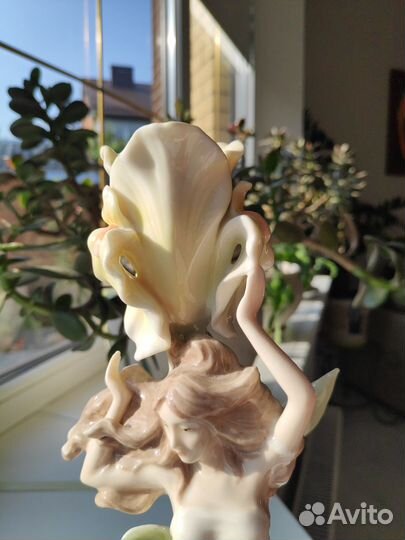 Китайский фарфор статуэтка