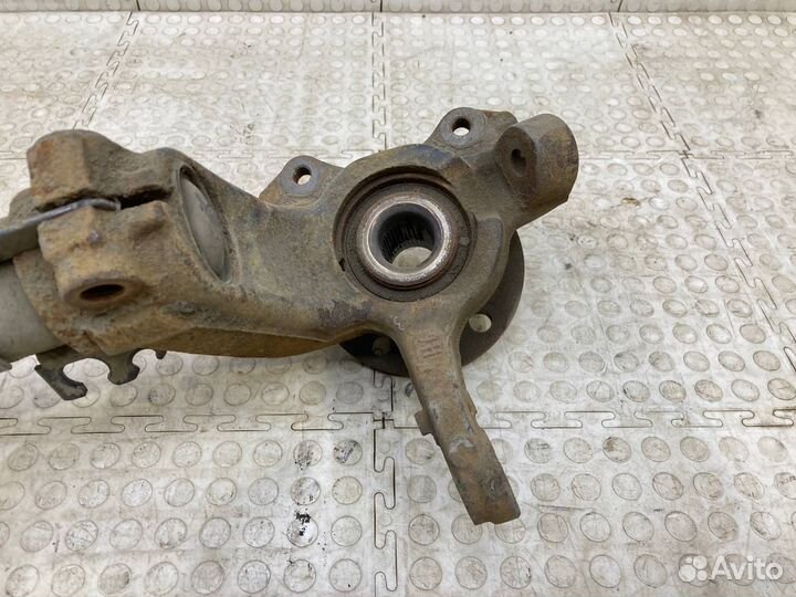 Кулак поворотный передний левый Volkswagen Polo