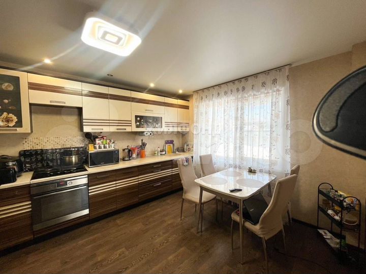 Дом 154,8 м² на участке 6,3 сот.