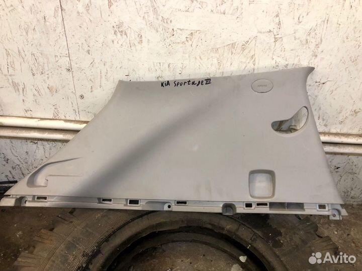 Обшивка салона Kia Sportage 3 левая верхняя