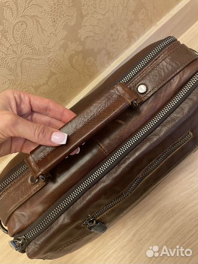 Мужской кожаный портфель коричневый