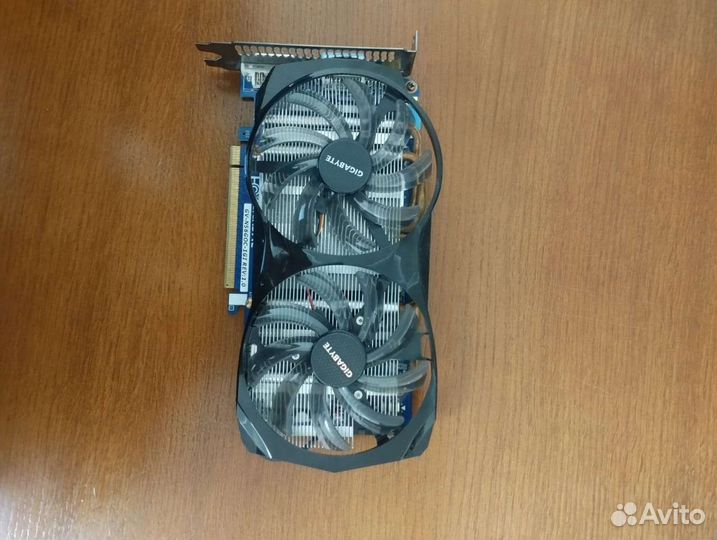 Видеокарта GTX 560 Ti