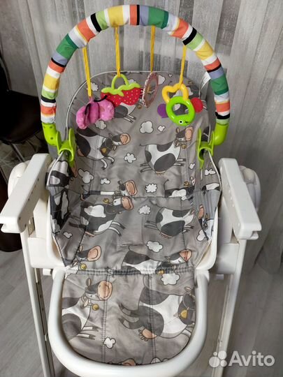 Дуга с подвесными игрушками для малышей