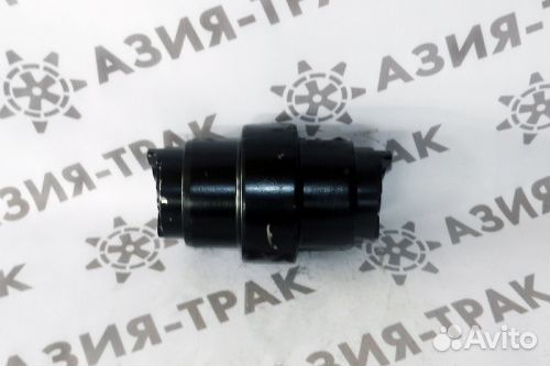 Опорный каток на Hitachi EX40
