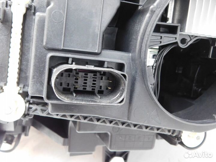 Фара правая Mercedes-Benz GLE Coupe