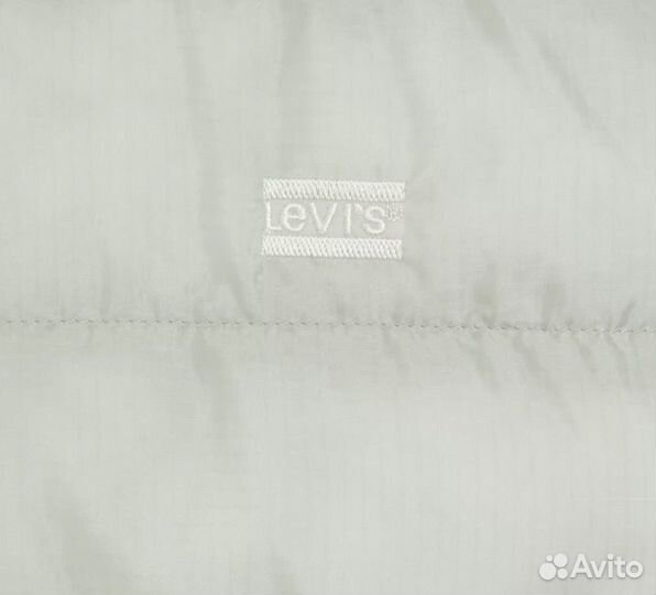 Куртка levi's женская 42