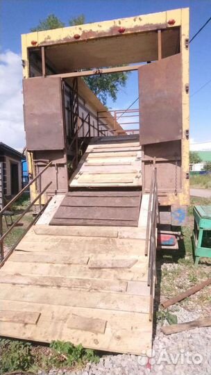 Скотовоз 2-х этажный. Перевозка скота