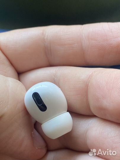 Airpods pro левый наушник