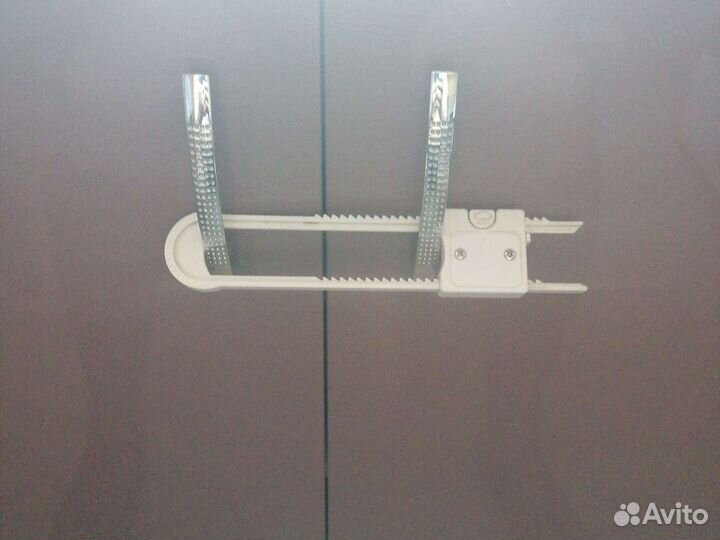 Защита от детей для шкафов