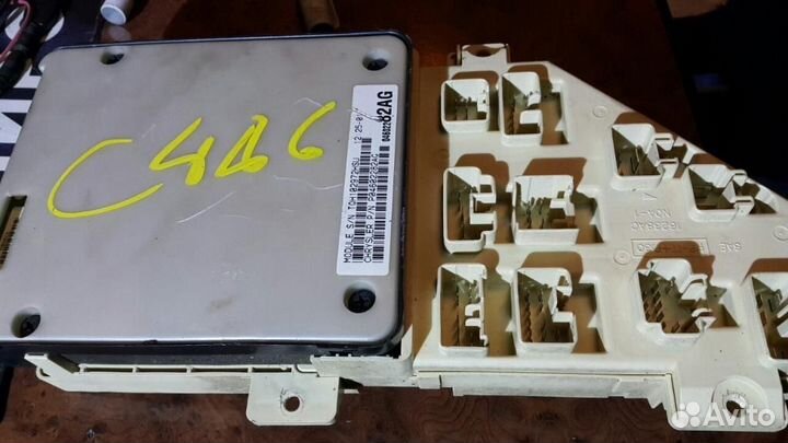 Блок предохранителей dodge Intrepid 1998-2004 2.7