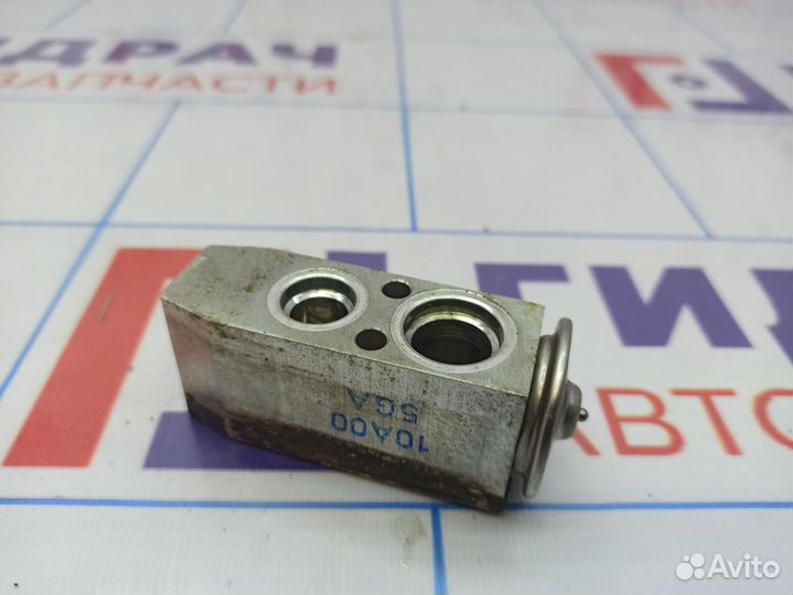 Клапан кондиционера Nissan Primera (P12) 92200-BN0