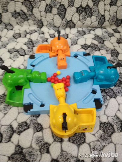 Игрушка бегемот