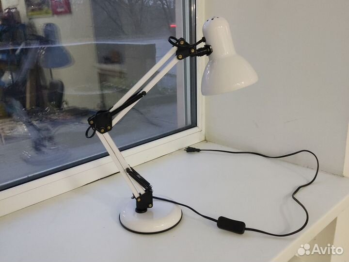 Лампа настольная бу