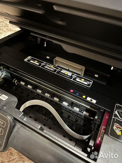Принтер HP Deskjet Ink Advantage 5525