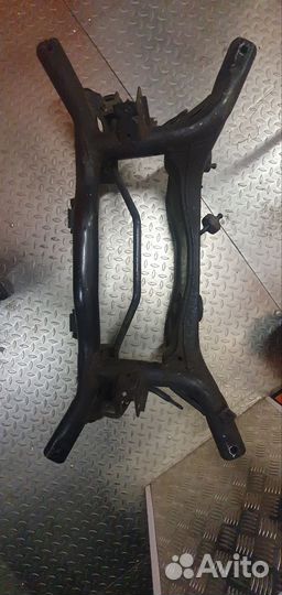 Задний подрамник Mitsubishi Outlander 3