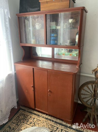 Старинный буфет