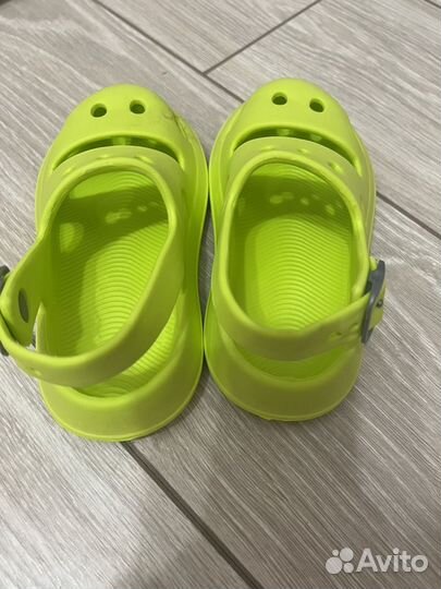 Сандалии crocs детские
