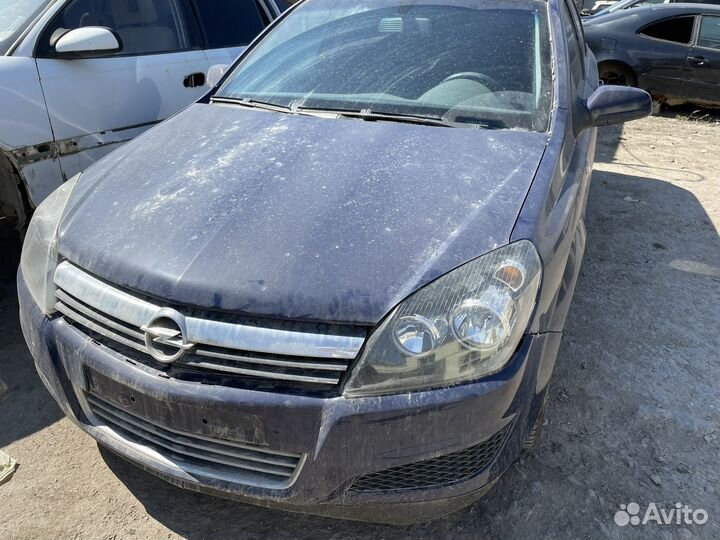 Opel astra h крышка багажника