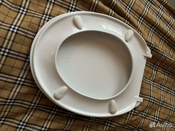 Сиденье для унитаза iddis ID01061.1