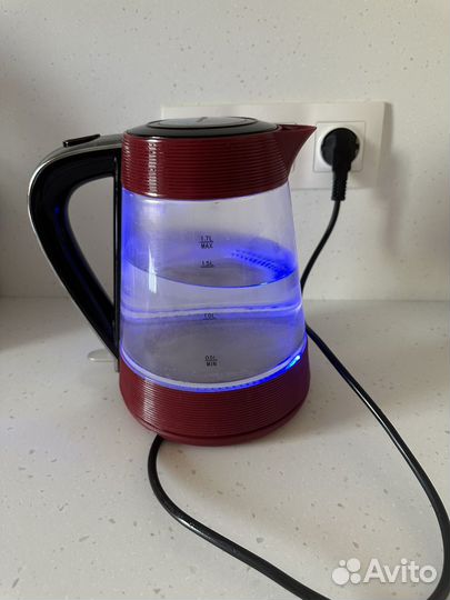 Чайник электрический Polaris