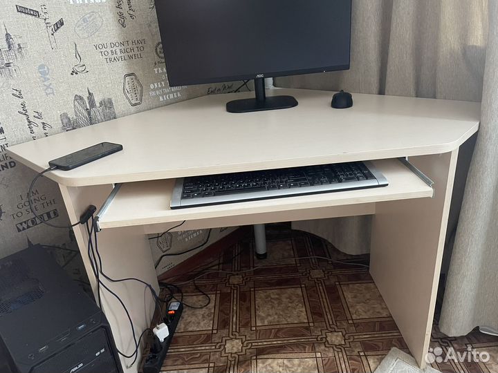 Тумба под телевизор, компьютерный стол