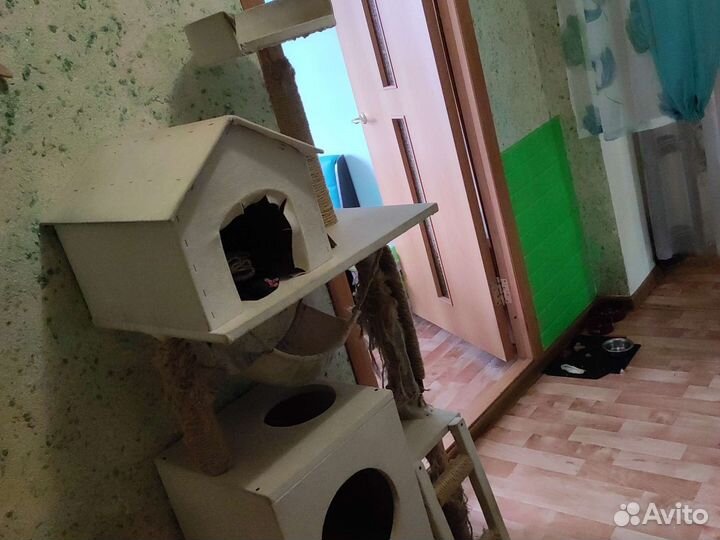 Вольер новый, будка, миски, контейнера и пр