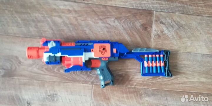 Бластер Nerf (Нёрф)