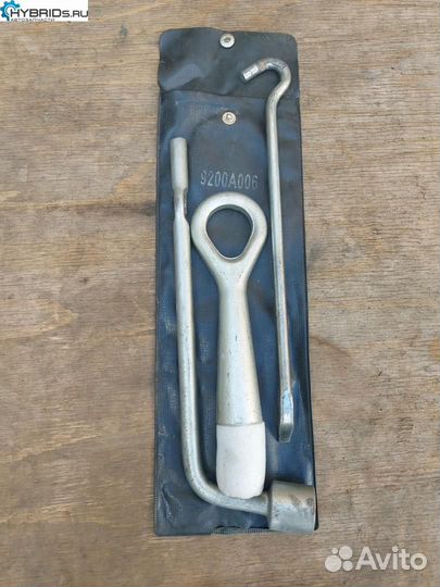 Ящик под инструменты / набор инструментов 9200A006