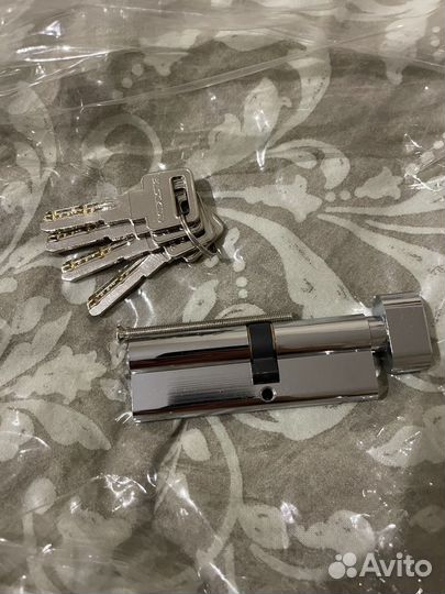 Цилиндровый механизм (Личинка) дверного замка