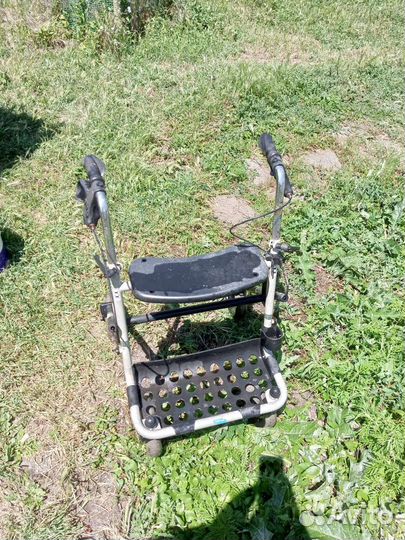 Ходунки для взрослых с колесами